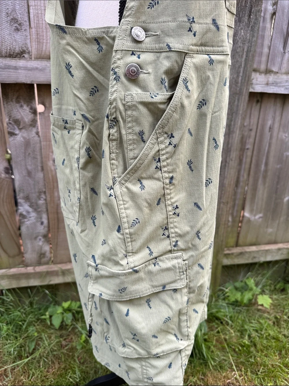🌿🍃 Duluth Heirloom Short Overalls – Light Olive Fern Print – XXL 🍃🌿 - Picture 9 of 9